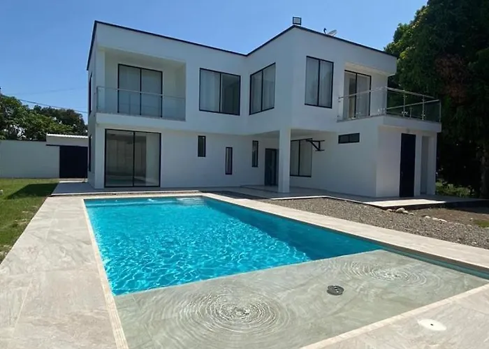 Casa Quinta Las Tres Marias